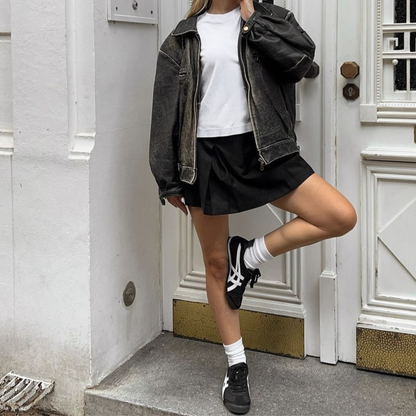 Black/White