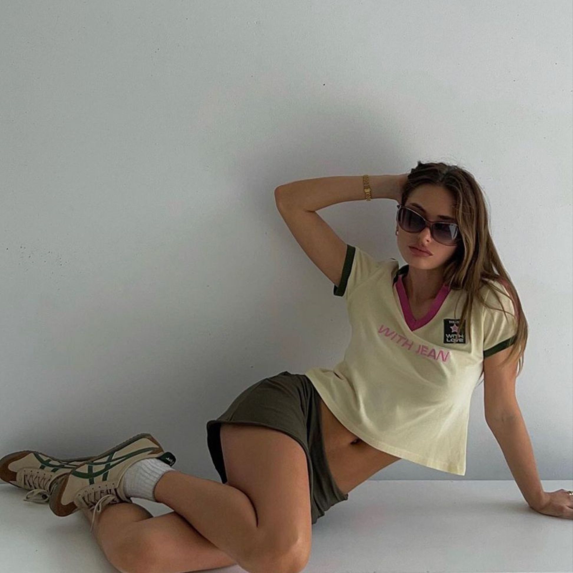 Beige/Green